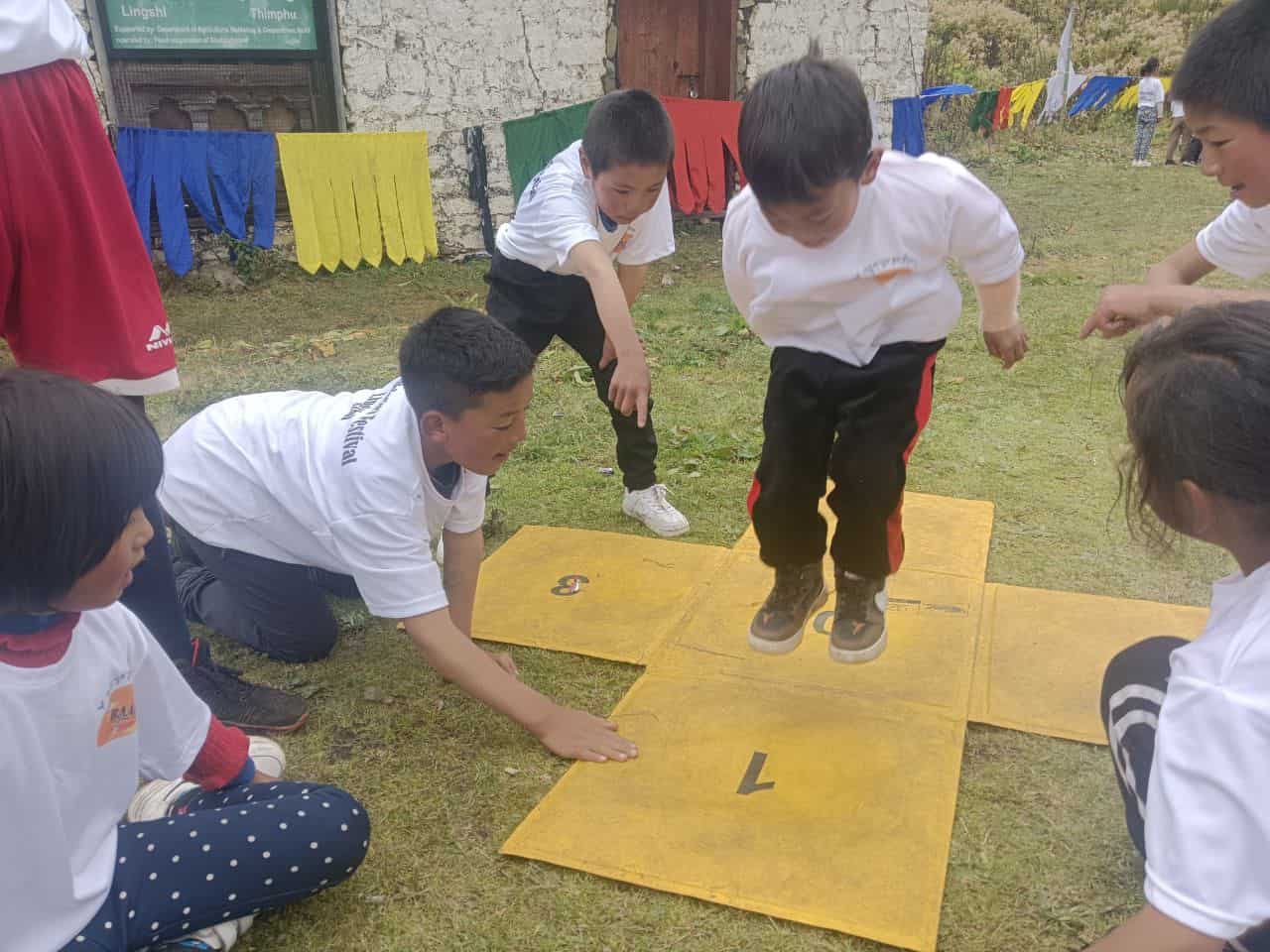 Lingzhi Lower Secondary School